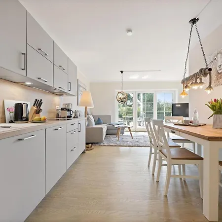 Zum Faehrmann 2 Whg 1 Eg Links In 18356 Pruchten