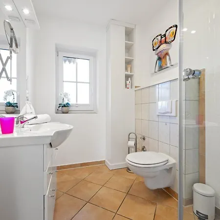 Zum Faehrmann 2 Whg 1 Eg Links In 18356 Appartamento Pruchten