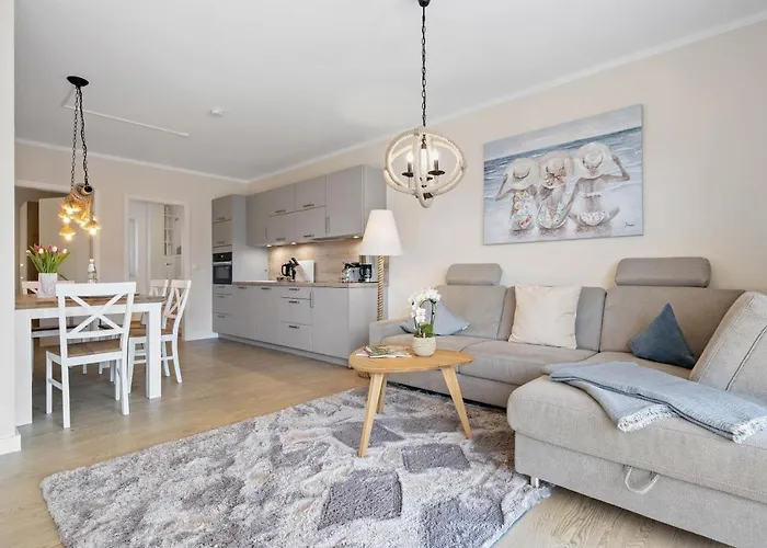 Zum Faehrmann 2 Whg 1 Eg Links In 18356 *